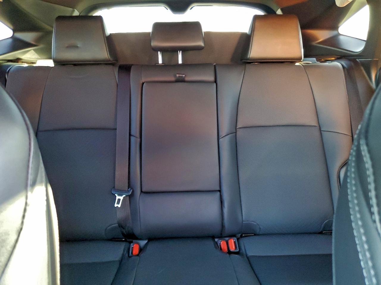 2023 TOYOTA VENZA LE photo 10