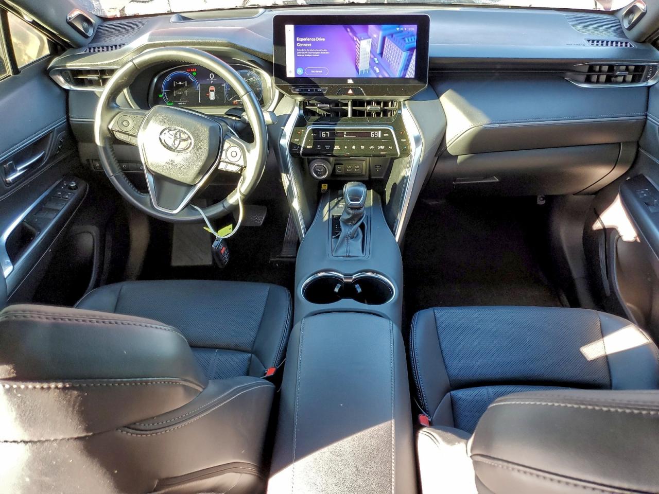 2023 TOYOTA VENZA LE photo 8