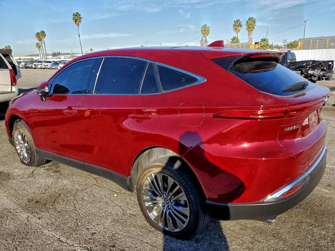 2023 TOYOTA VENZA LE photo 2