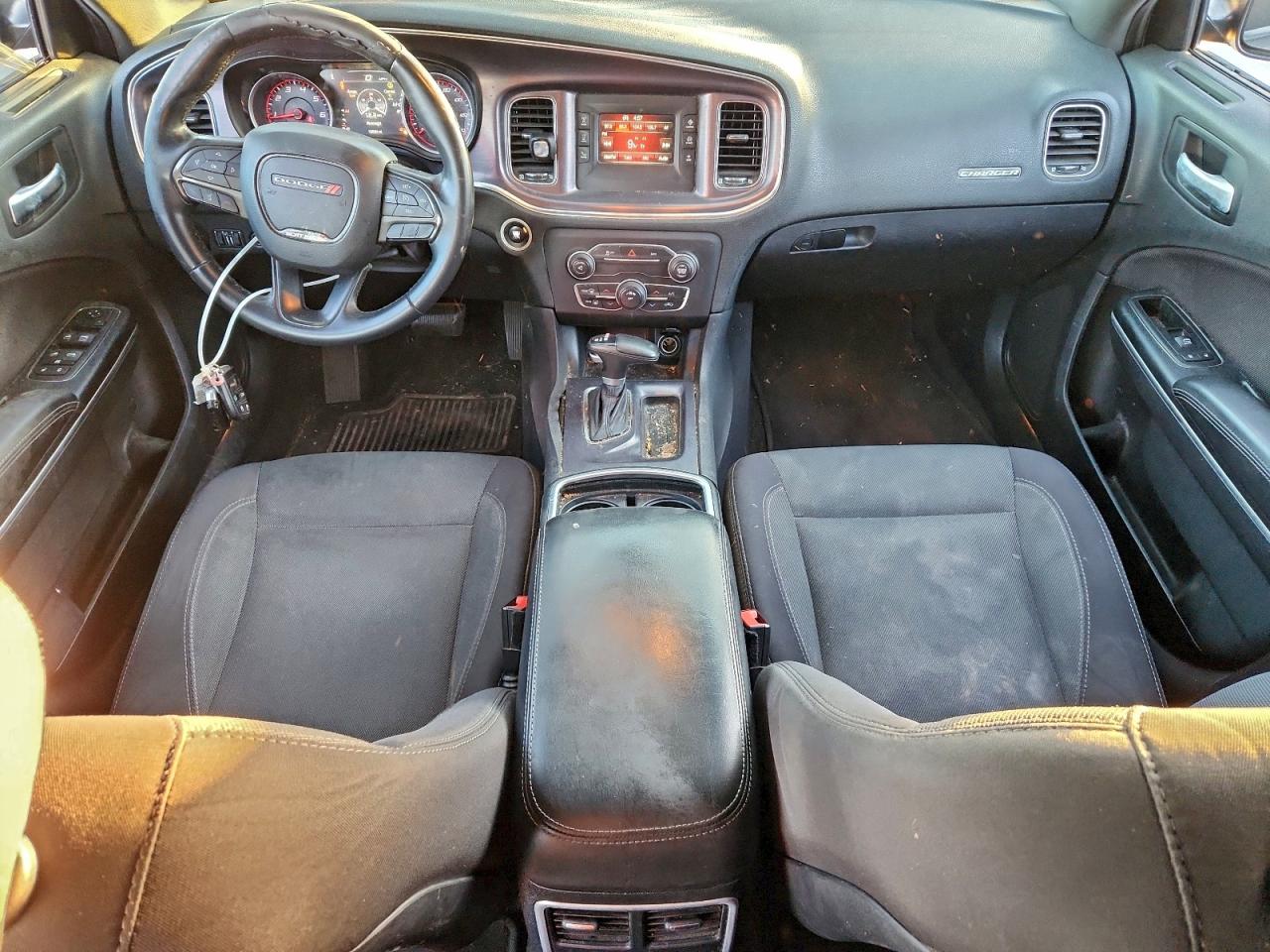 2015 DODGE CHARGER SE photo 8