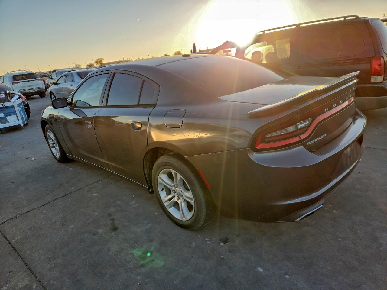 2015 DODGE CHARGER SE photo 2