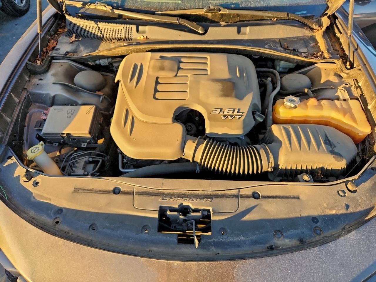 2015 DODGE CHARGER SE photo 11