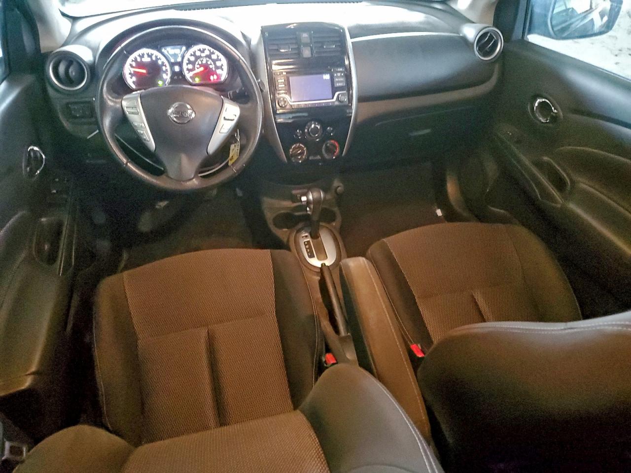 2018 NISSAN VERSA S photo 15