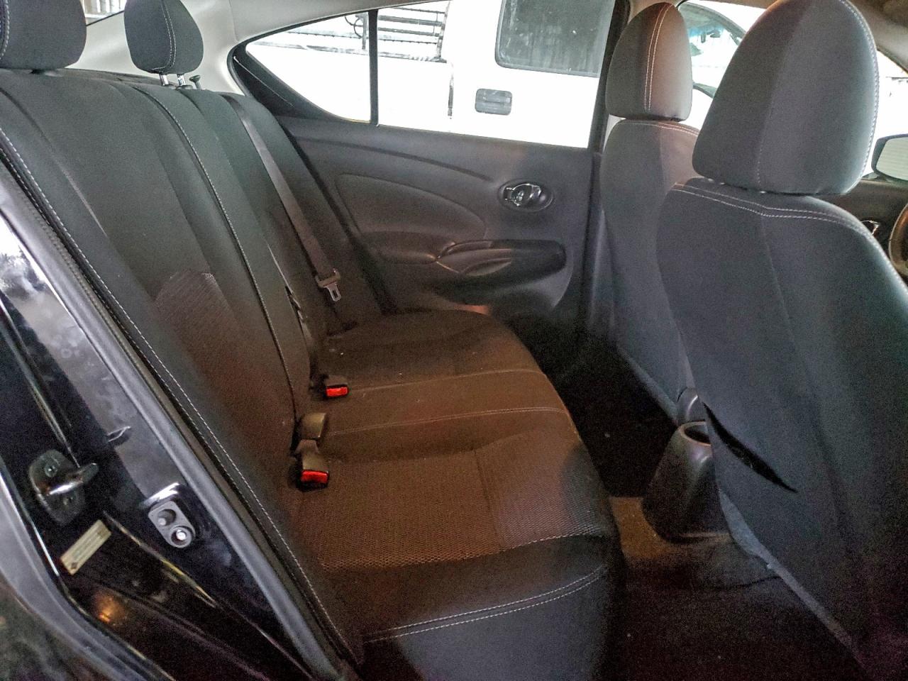 2018 NISSAN VERSA S photo 19