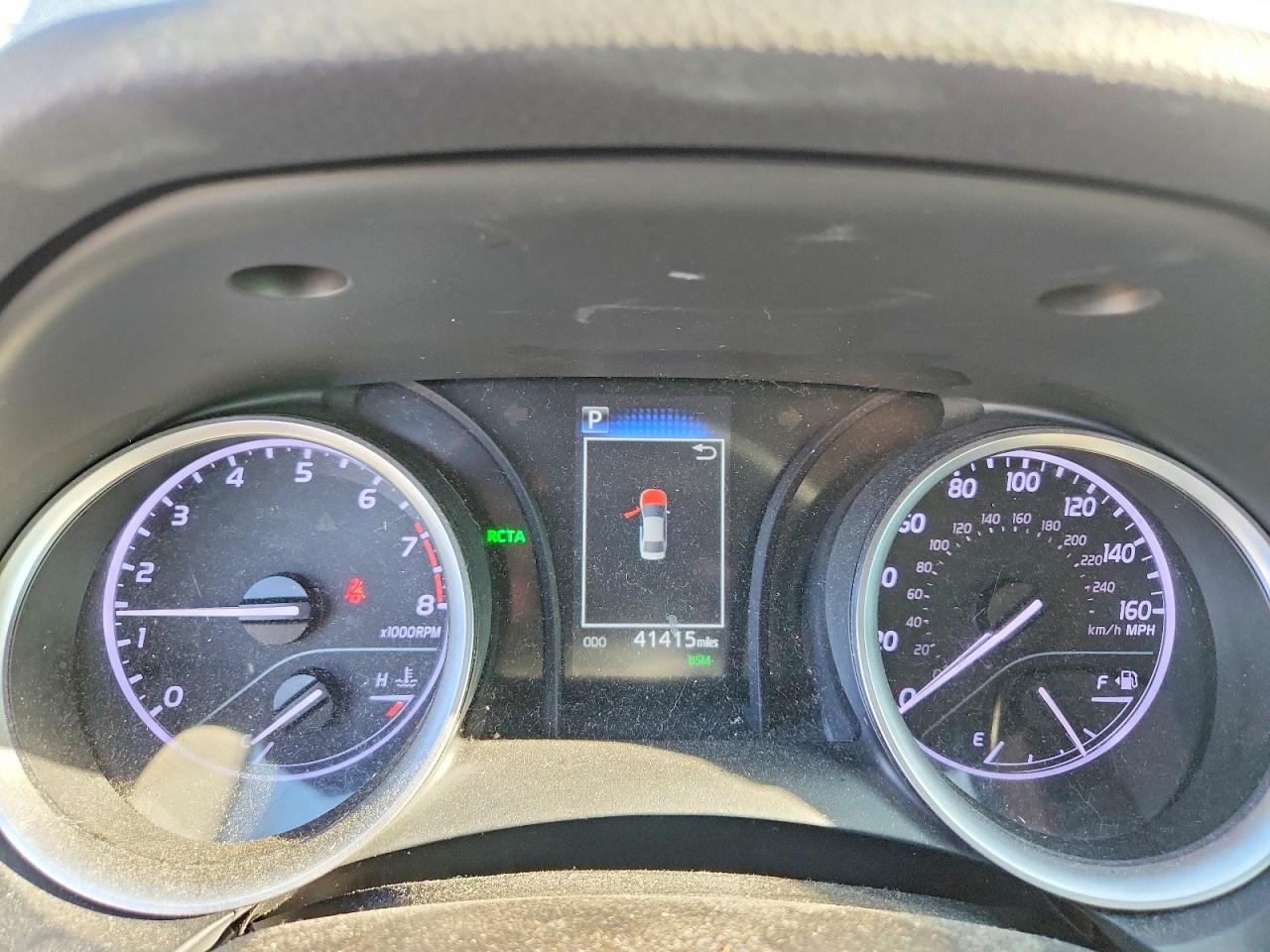 2021 TOYOTA CAMRY LE photo 9