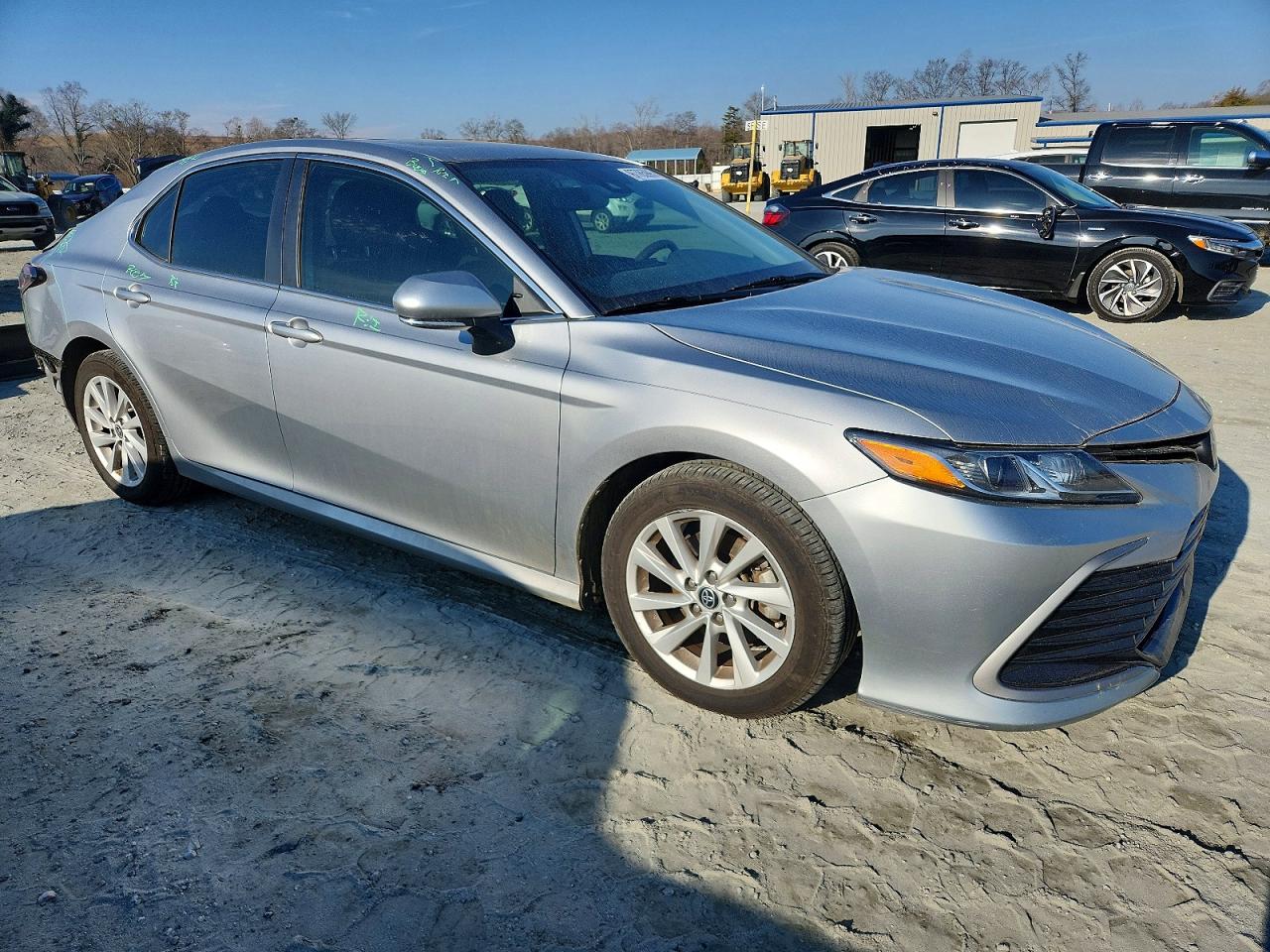 2021 TOYOTA CAMRY LE photo 4