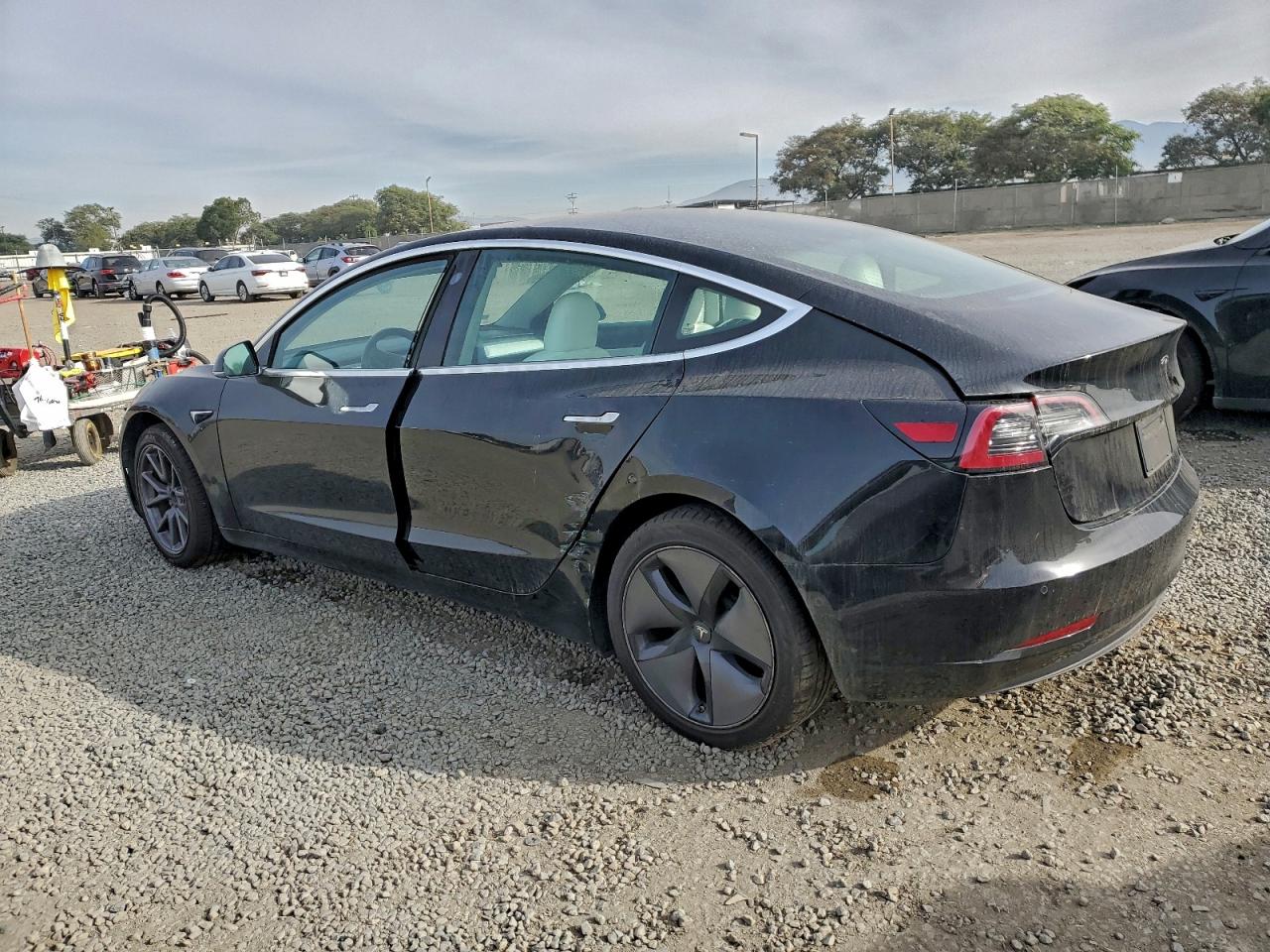 2019 TESLA MODEL 3 photo 2