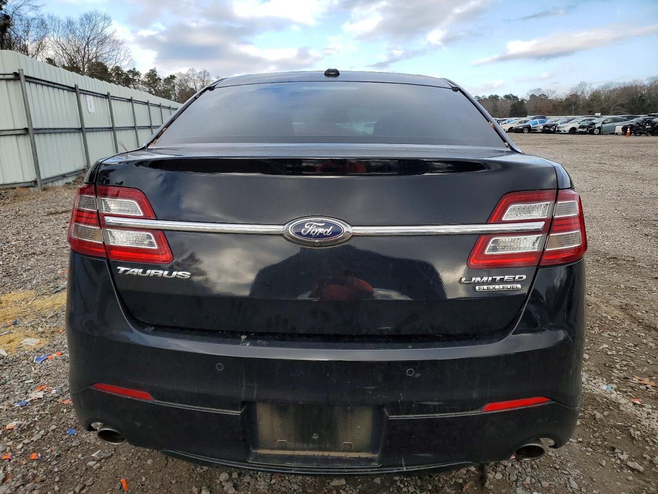 2015 FORD TAURUS LIMITED photo 6