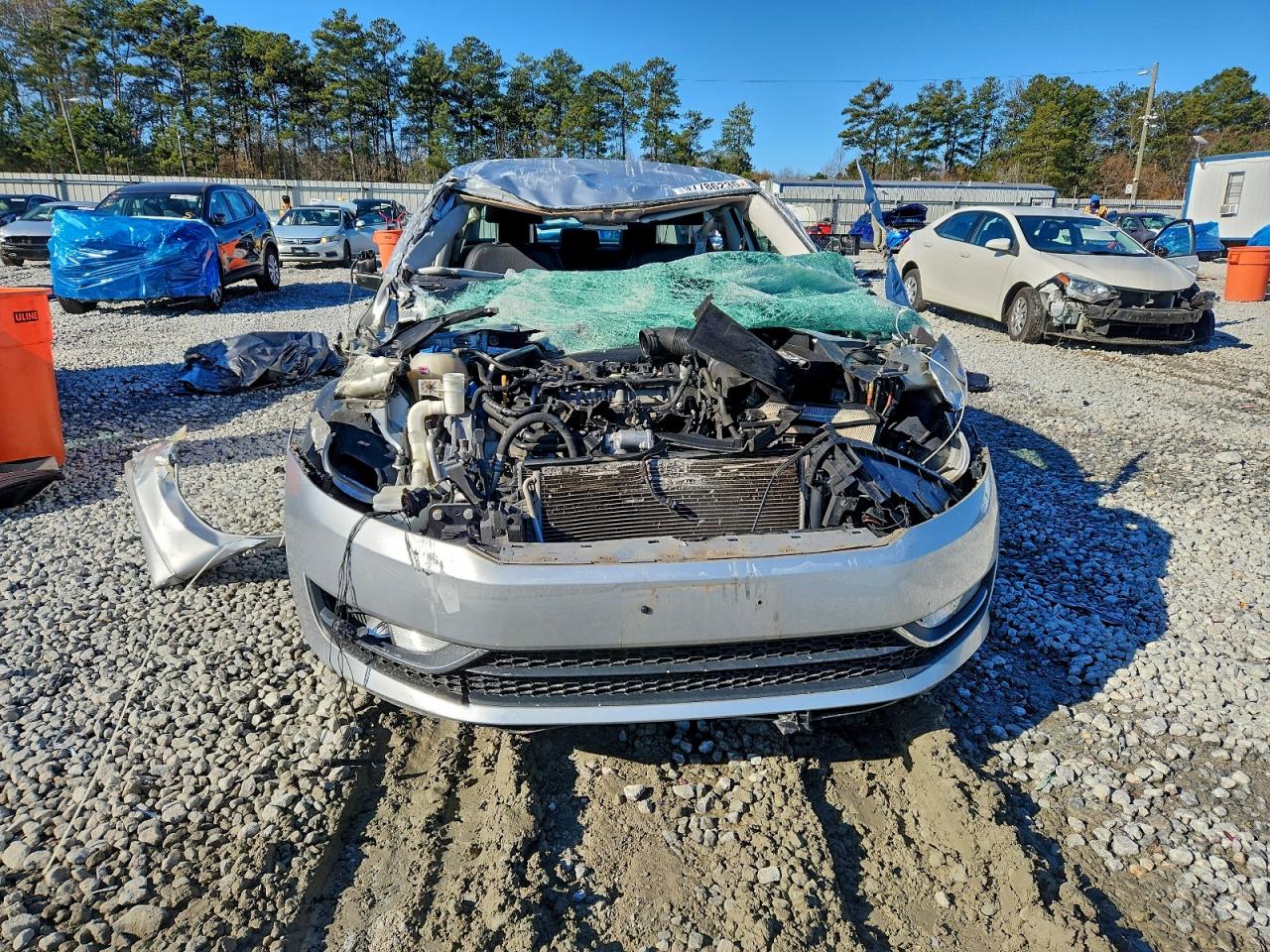 2015 VOLKSWAGEN PASSAT S photo 5