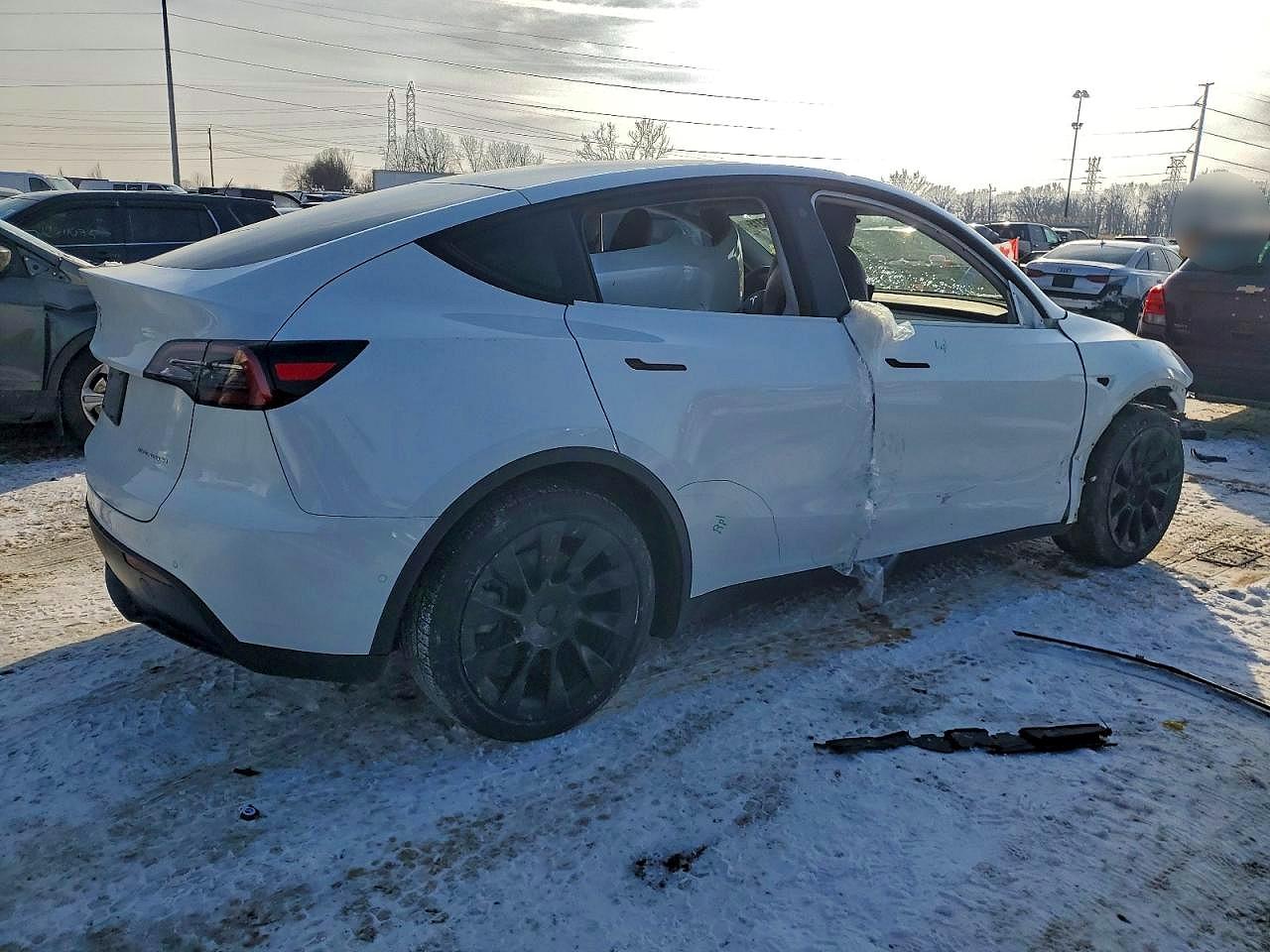 2021 TESLA MODEL Y photo 3