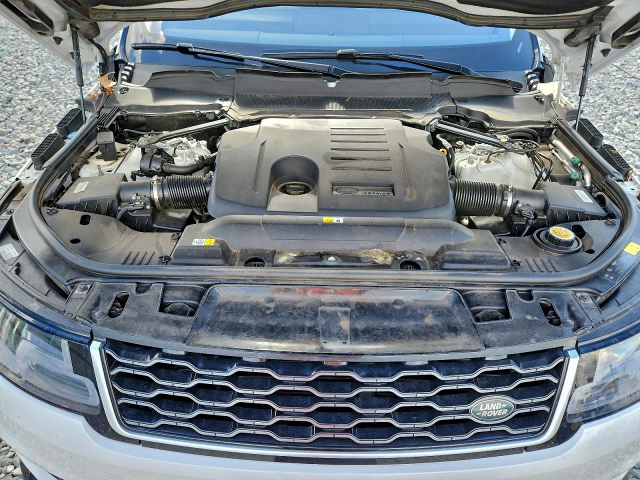 2020 LAND ROVER RANGE ROVER SPORT HSE photo 12