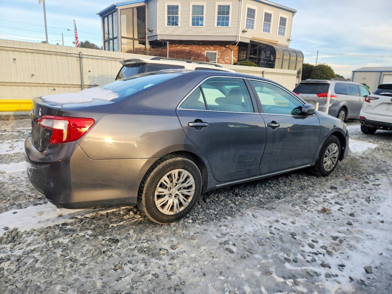 2012 TOYOTA CAMRY BASE photo 3