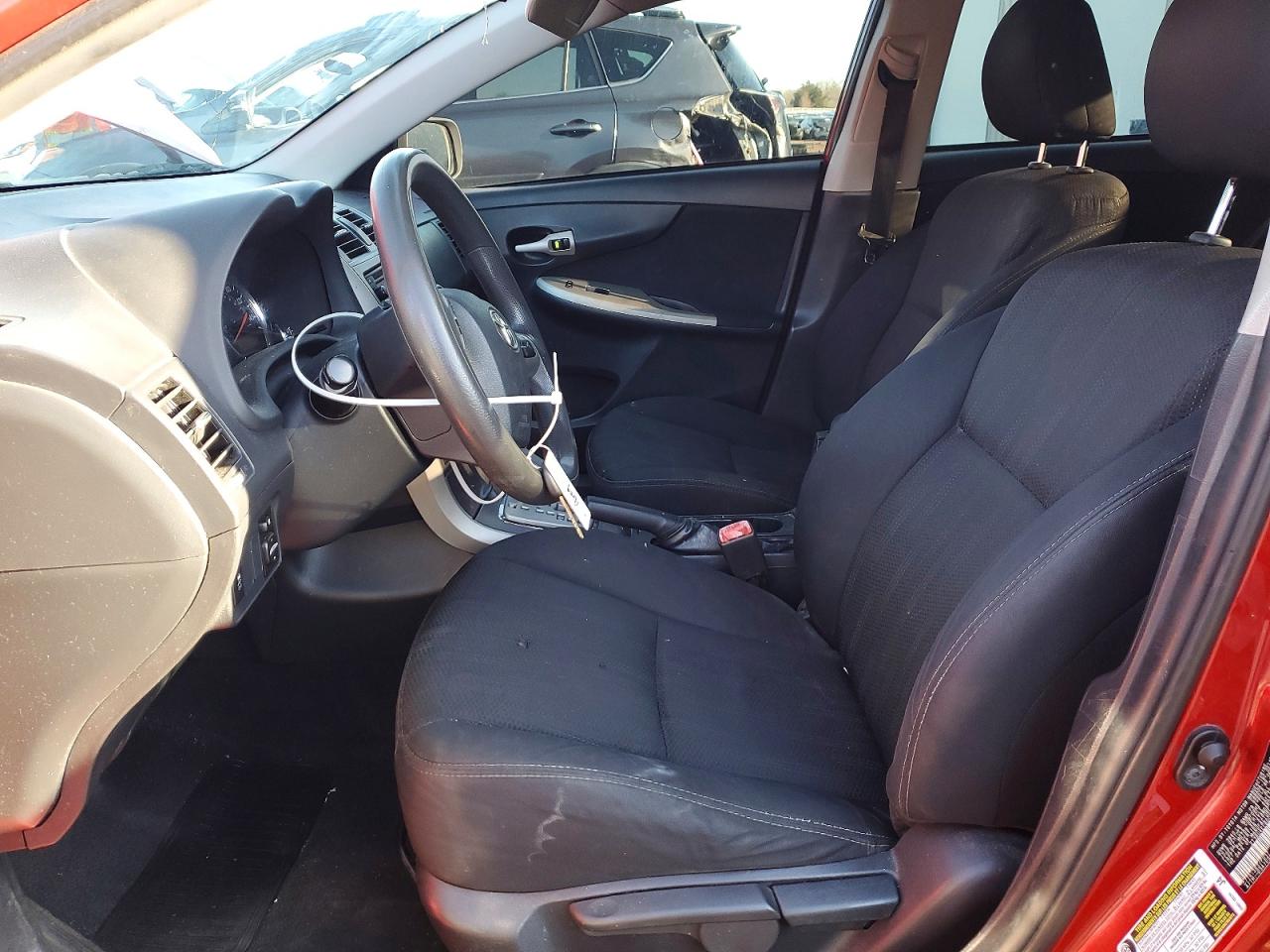 2013 TOYOTA COROLLA BASE photo 7