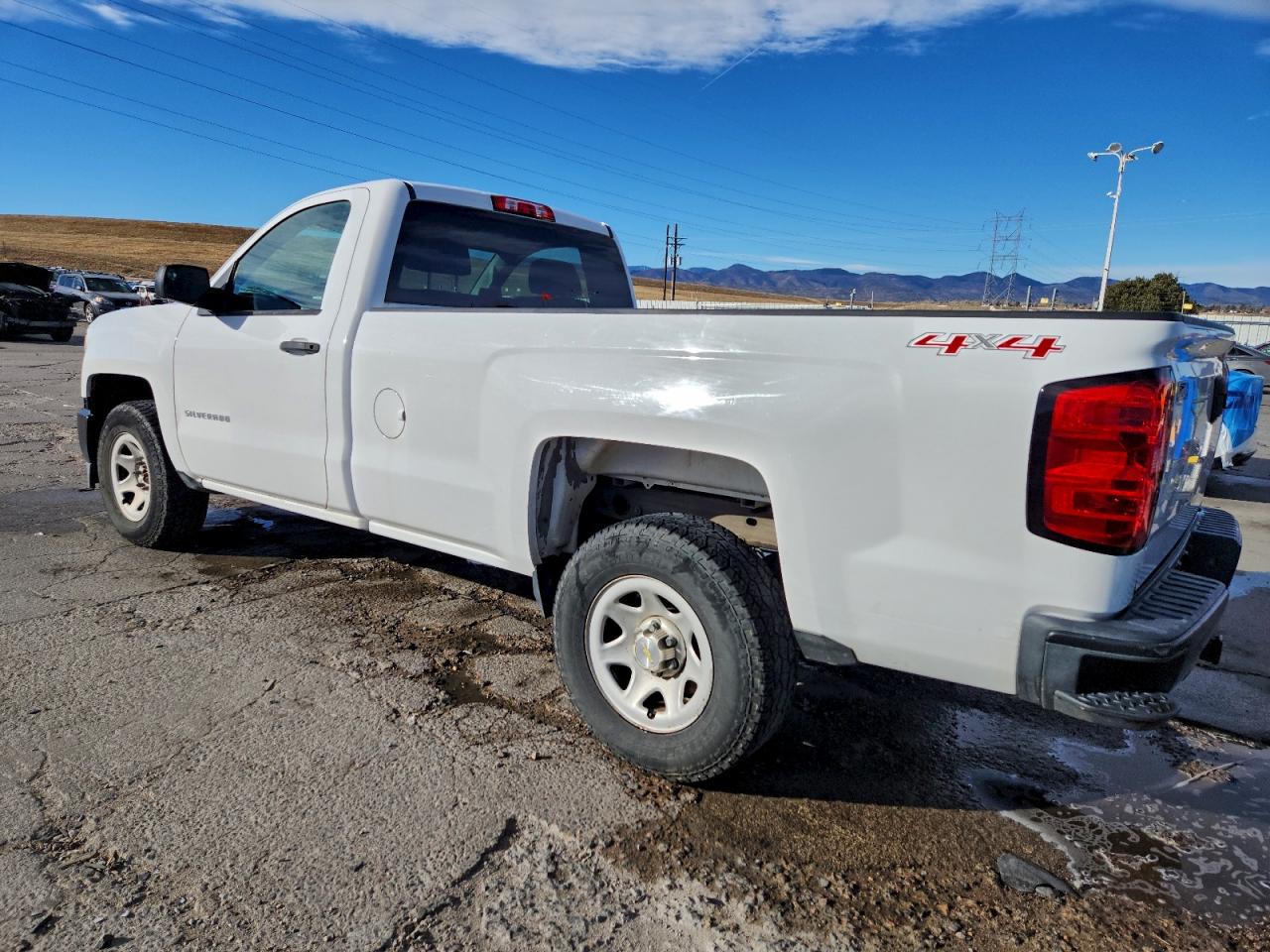 2015 CHEVROLET SILVERADO K1500 photo 4