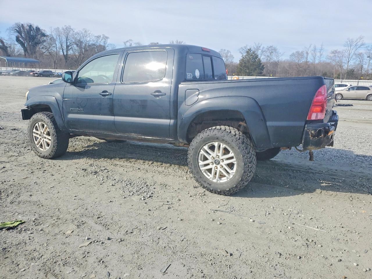 2005 TOYOTA TACOMA DOUBLE CAB photo 2