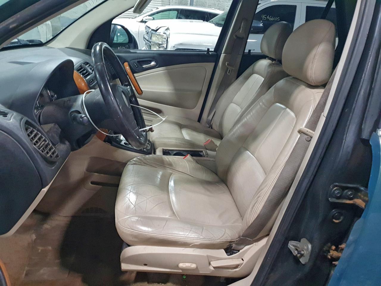 2007 SATURN VUE photo 7