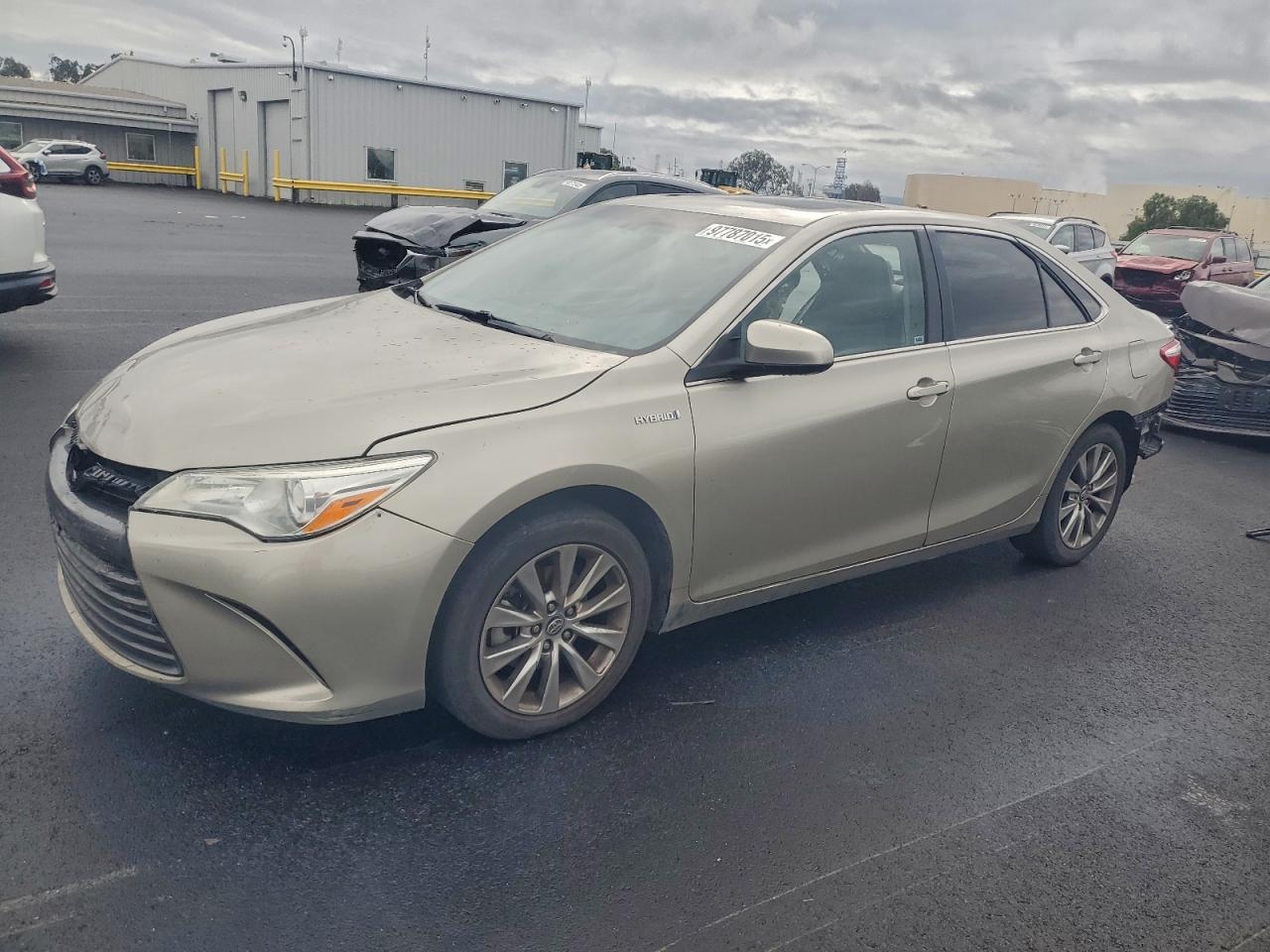 2016 TOYOTA CAMRY