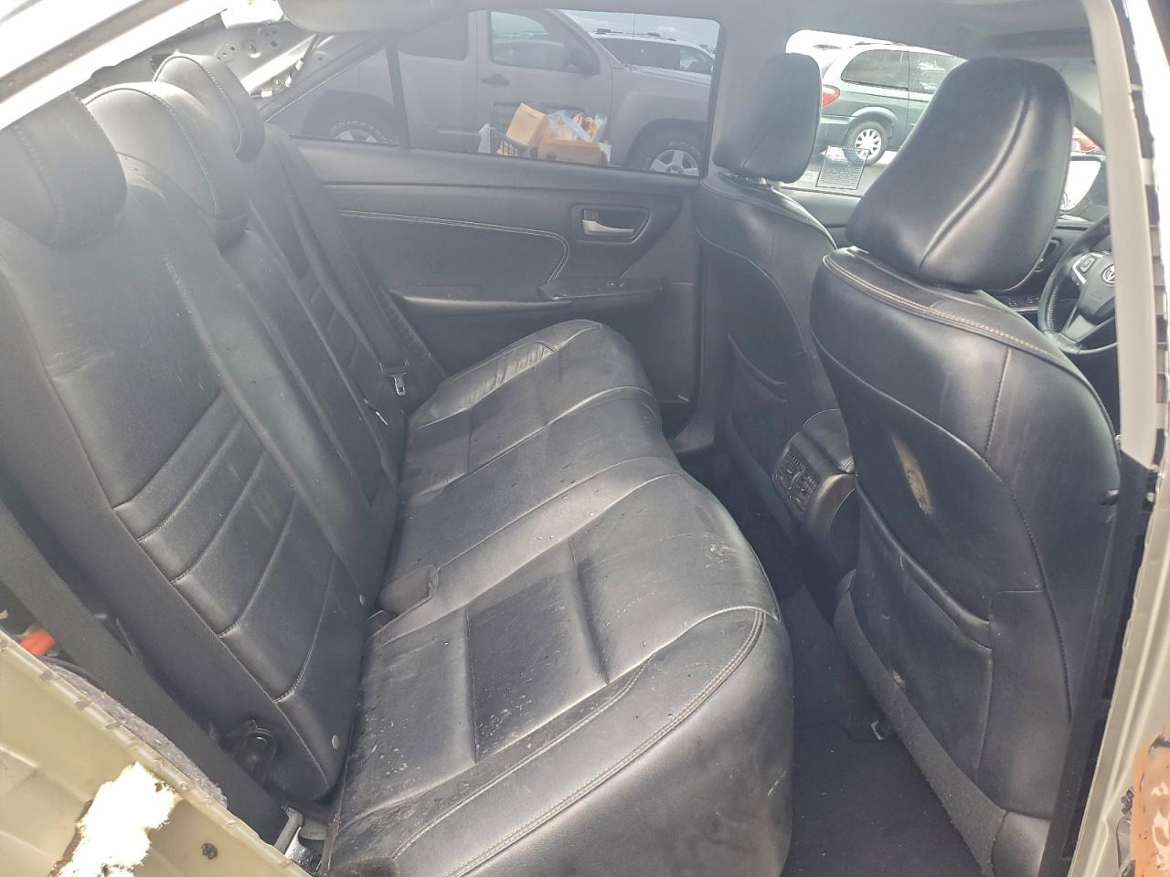 2016 TOYOTA CAMRY HYBRID photo 10