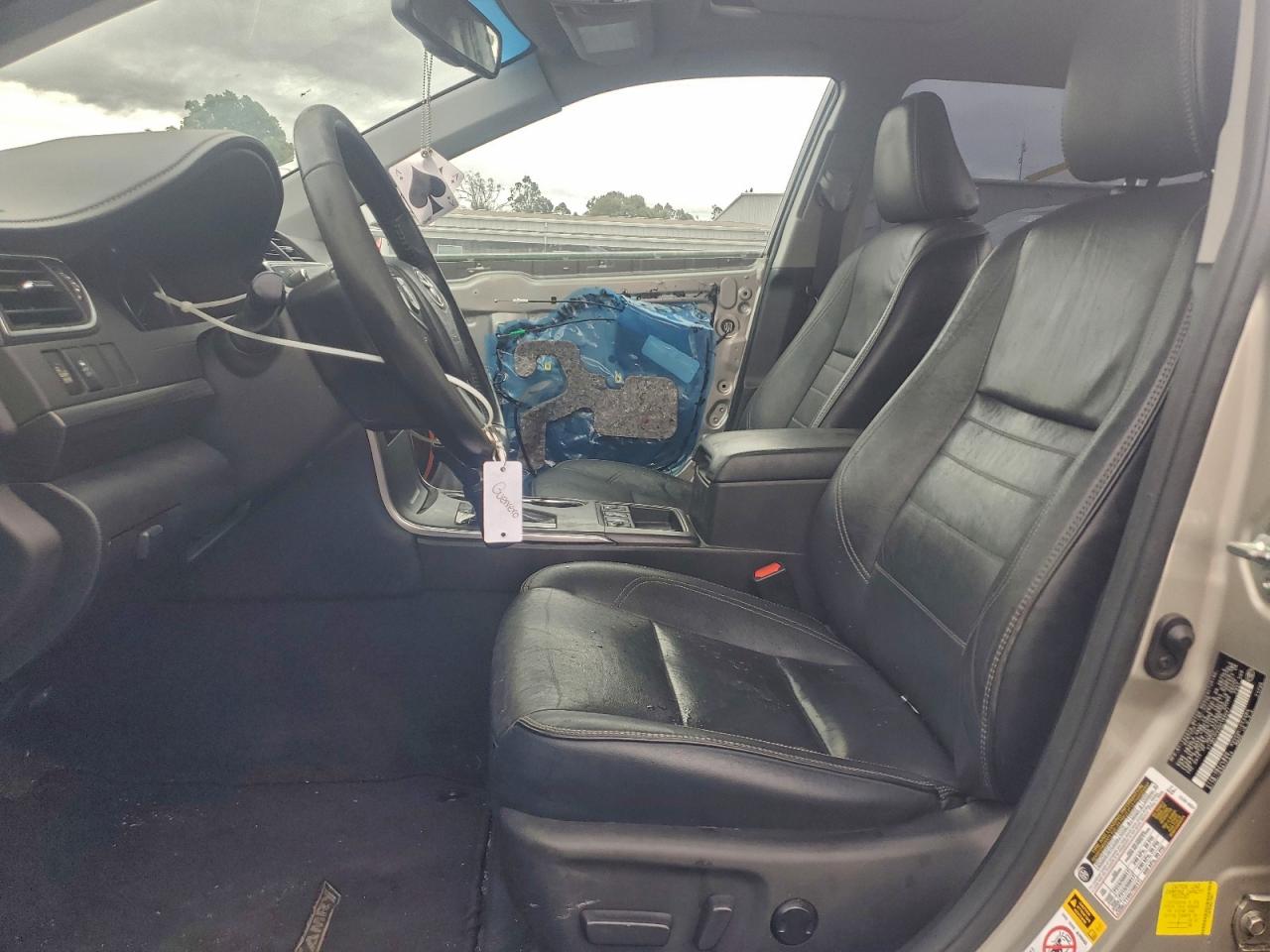 2016 TOYOTA CAMRY HYBRID photo 7