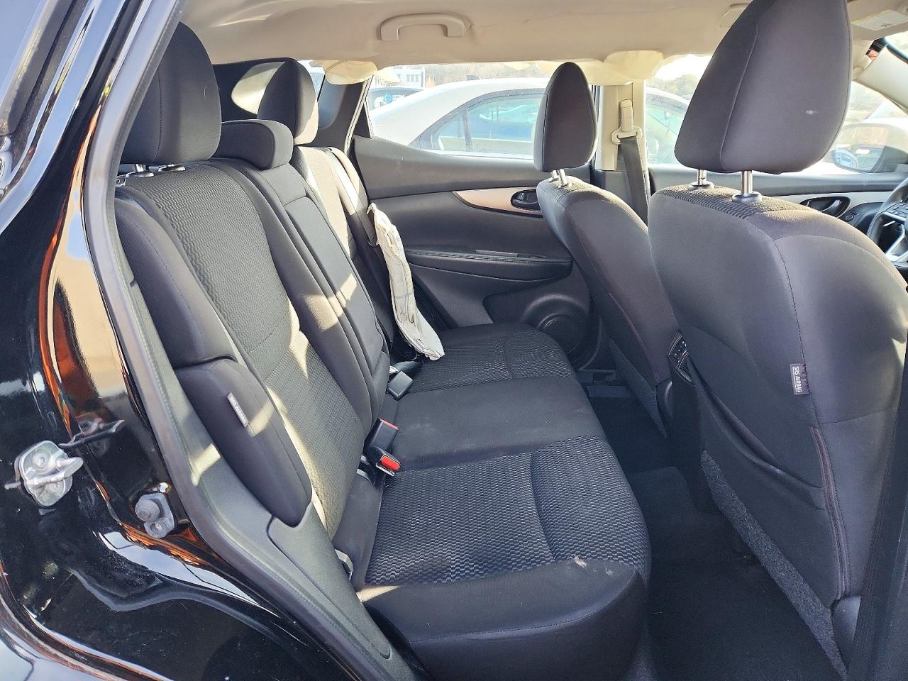 2020 NISSAN ROGUE SPORT S photo 11
