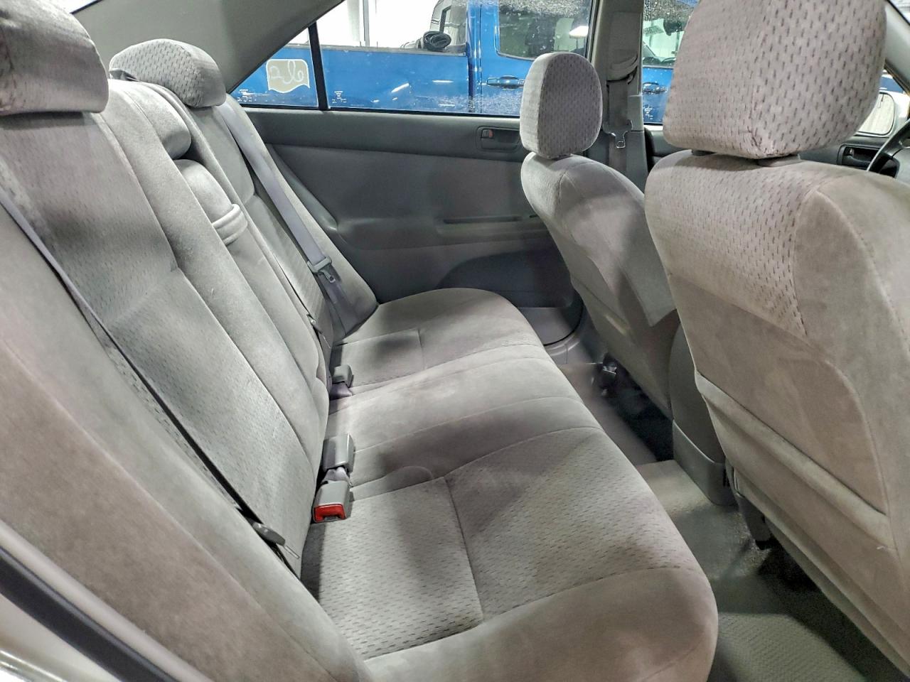 2003 TOYOTA CAMRY LE photo 10