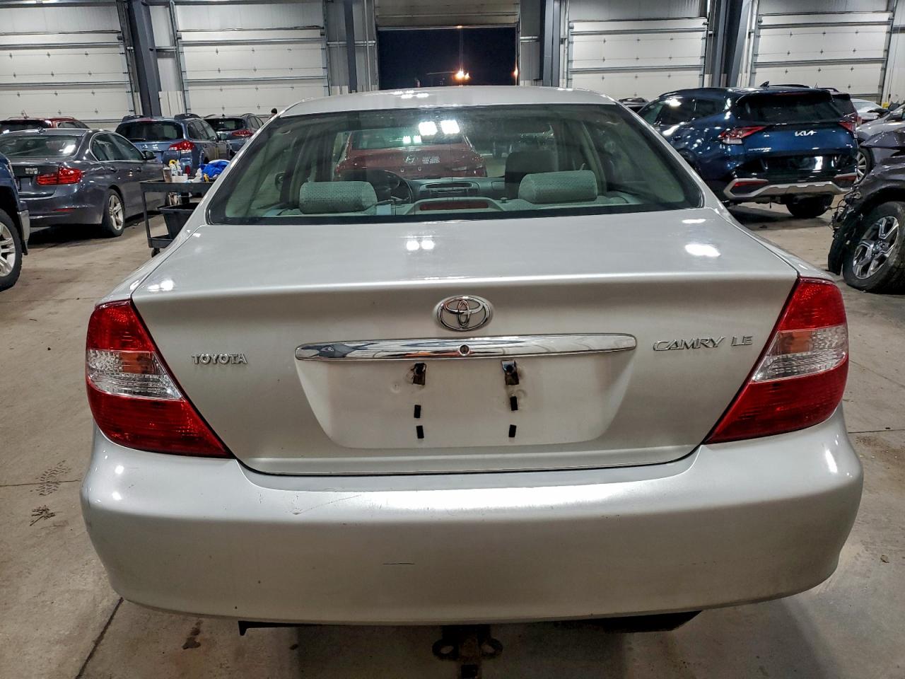 2003 TOYOTA CAMRY LE photo 6
