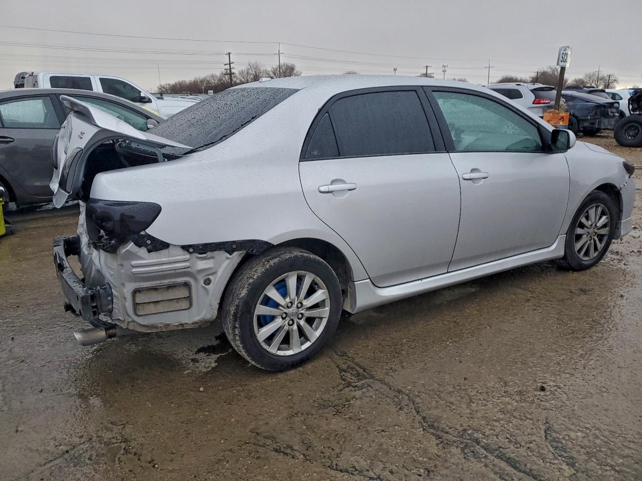 2010 TOYOTA COROLLA BASE photo 3