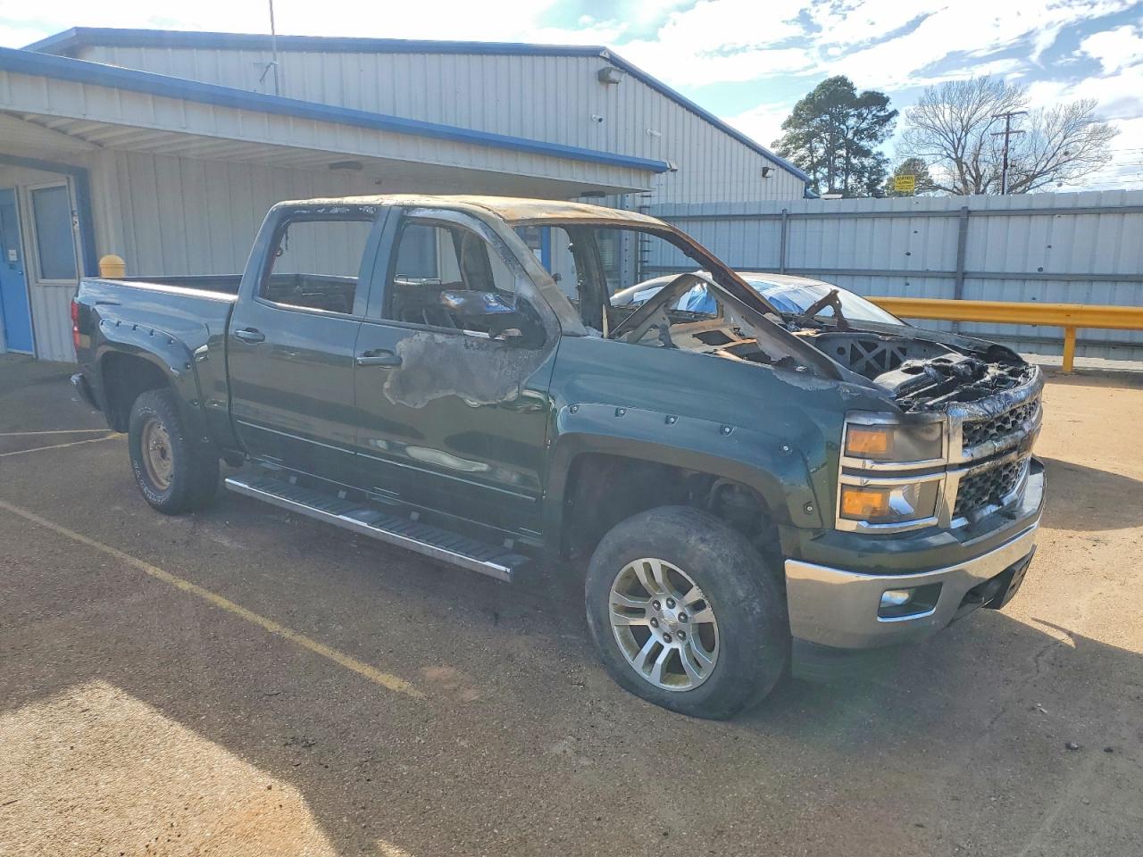 2015 CHEVROLET SILVERADO K1500 LT photo 4