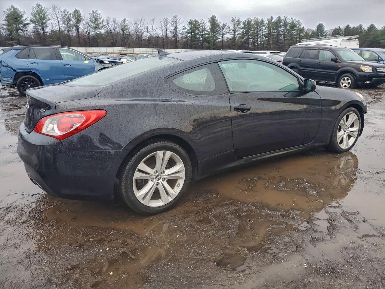 2010 HYUNDAI GENESIS COUPE 2.0T photo 3