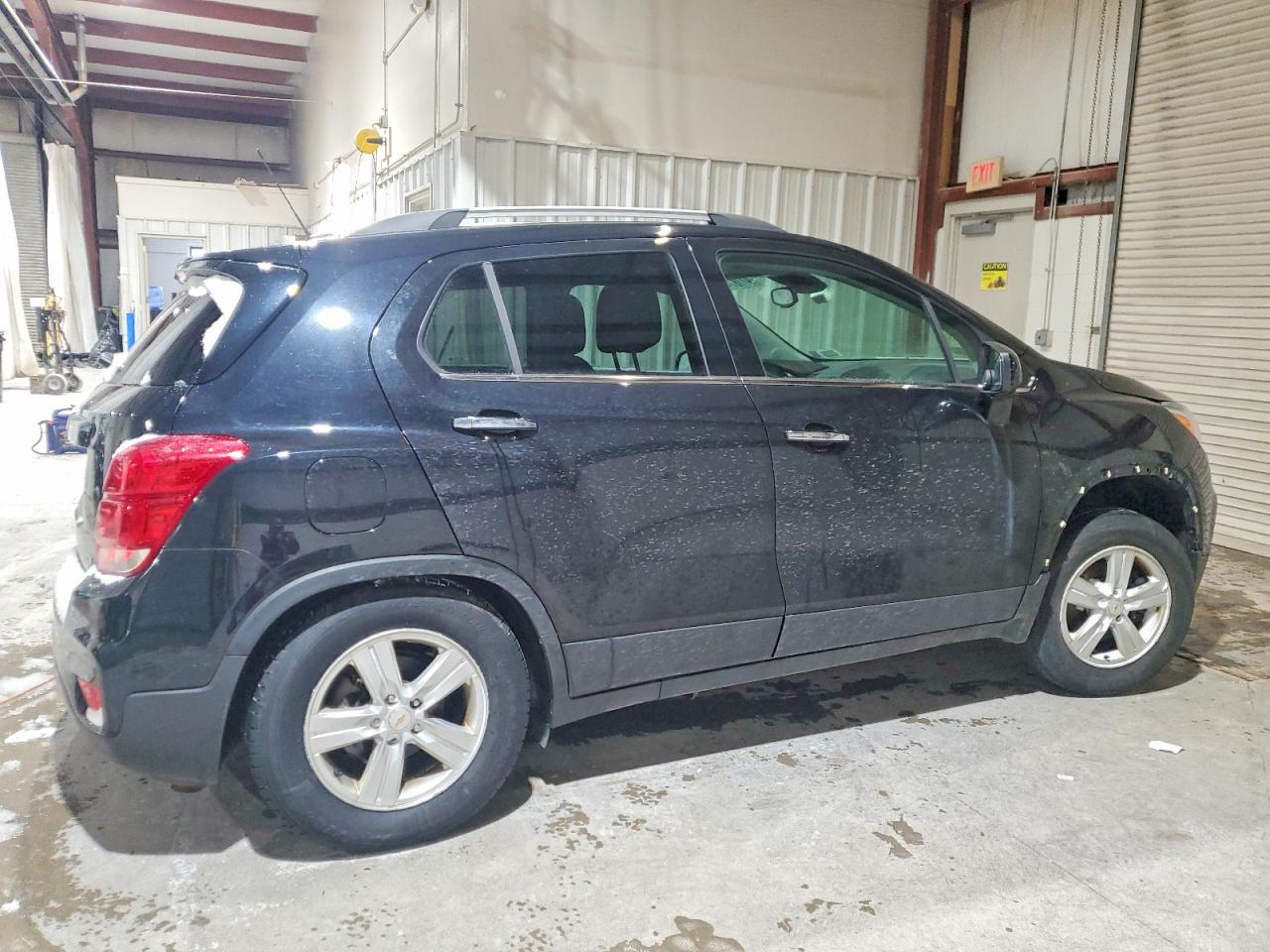 2019 CHEVROLET TRAX 1LT photo 3