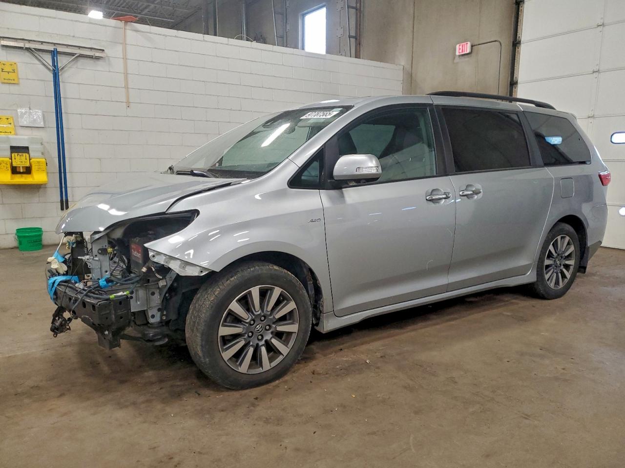 2020 TOYOTA SIENNA