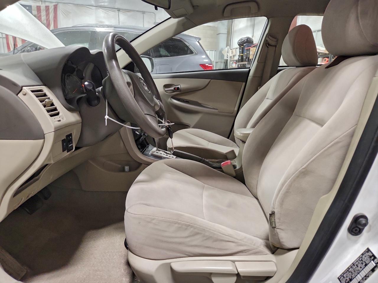 2010 TOYOTA COROLLA BASE photo 7