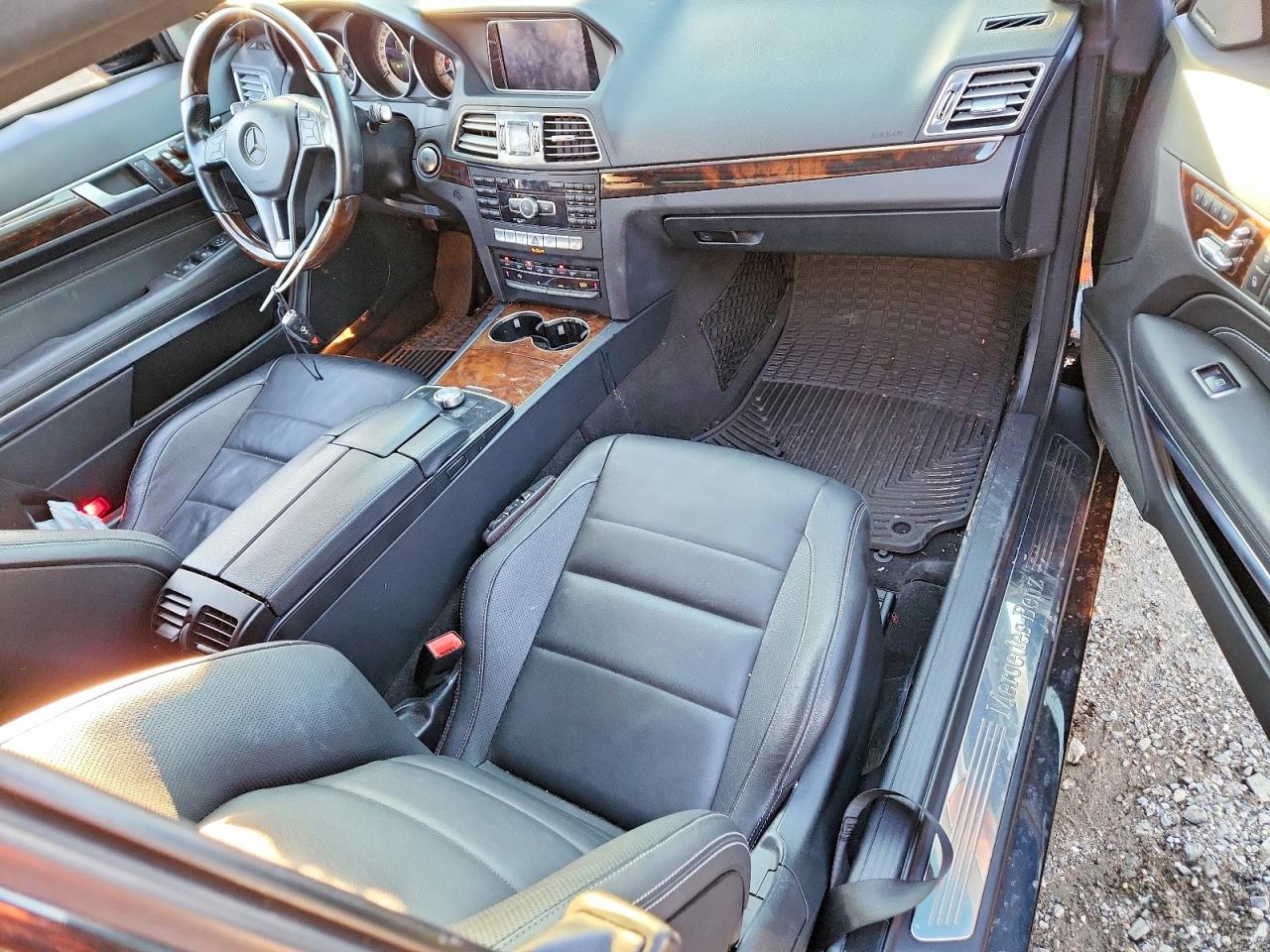 2014 MERCEDES-BENZ E 350 4MATIC photo 29