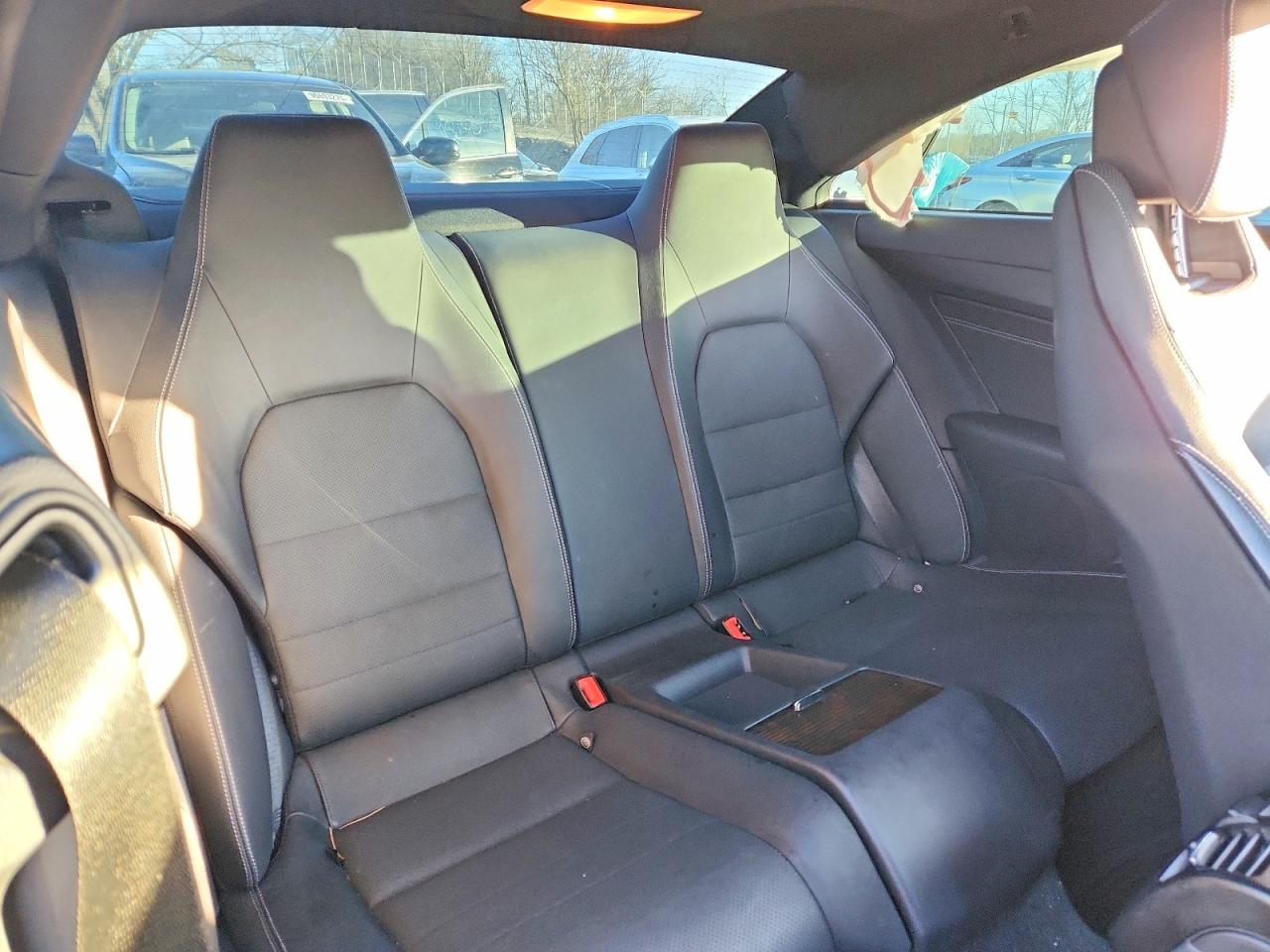 2014 MERCEDES-BENZ E 350 4MATIC photo 37