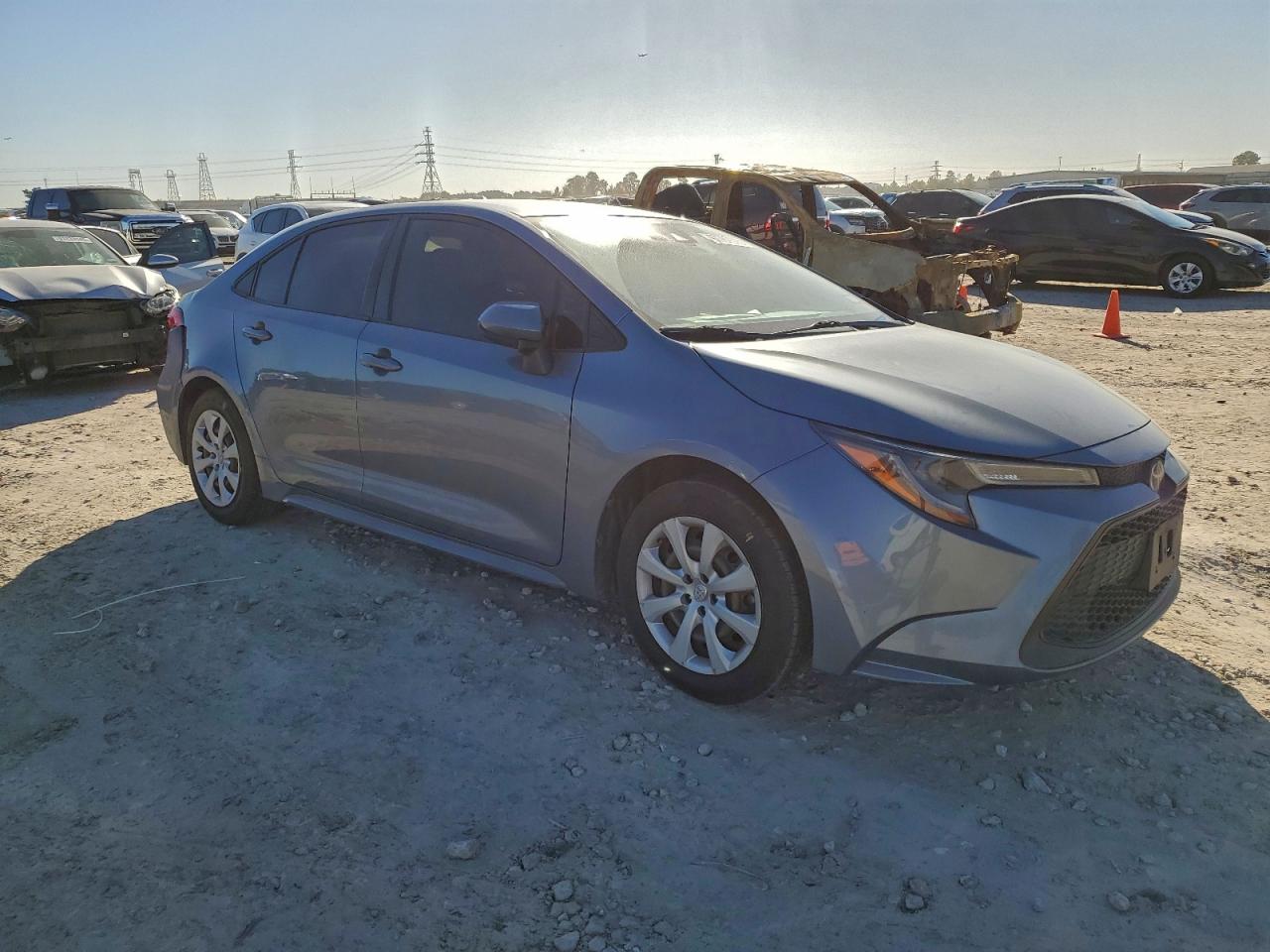 2021 TOYOTA COROLLA LE photo 4