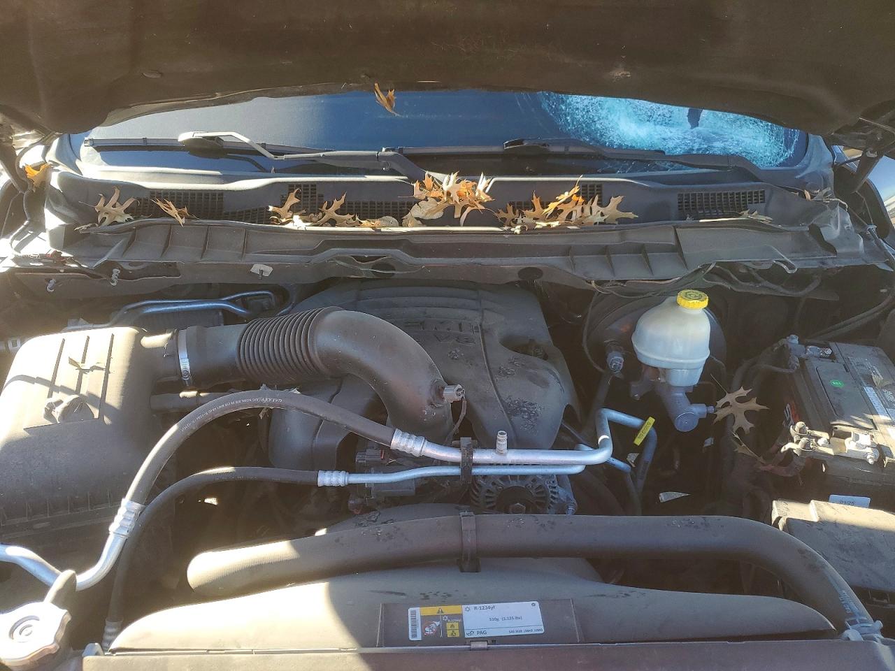 2016 RAM 1500 SLT photo 21