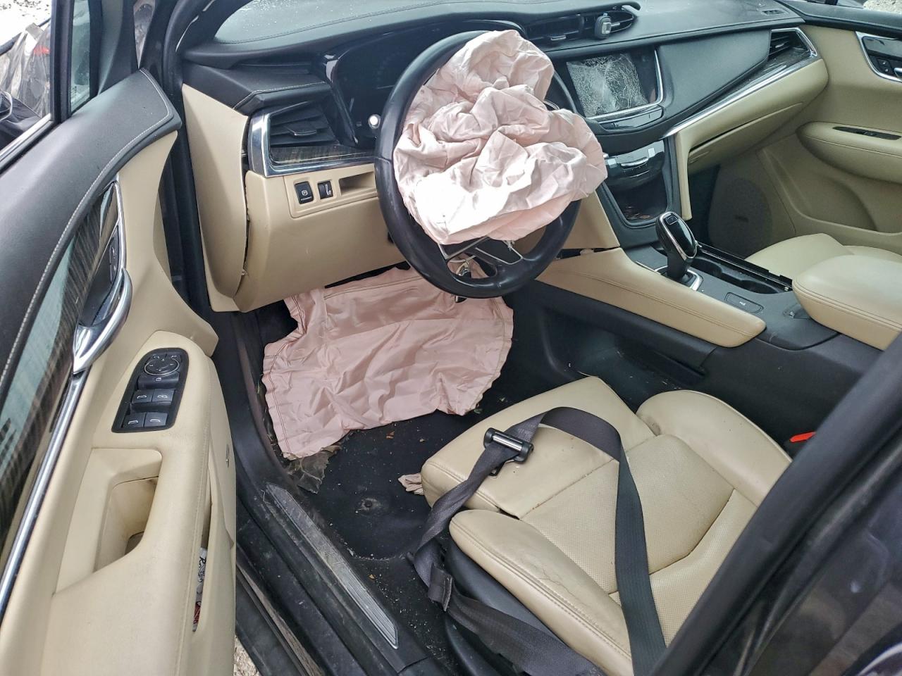 2017 CADILLAC XT5 photo 15