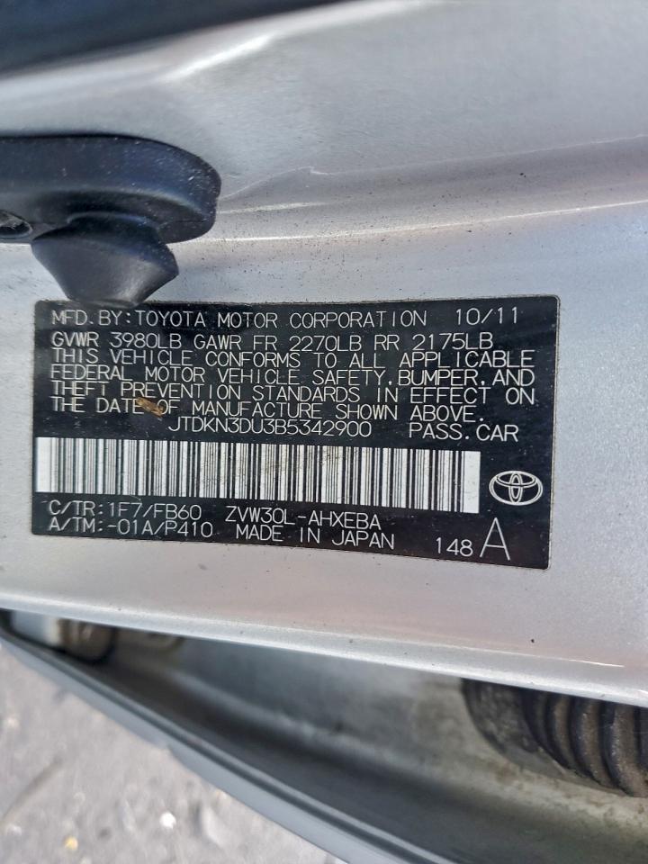 2011 TOYOTA PRIUS photo 12