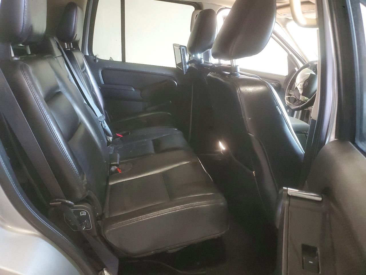 2010 FORD EXPLORER XLT photo 11