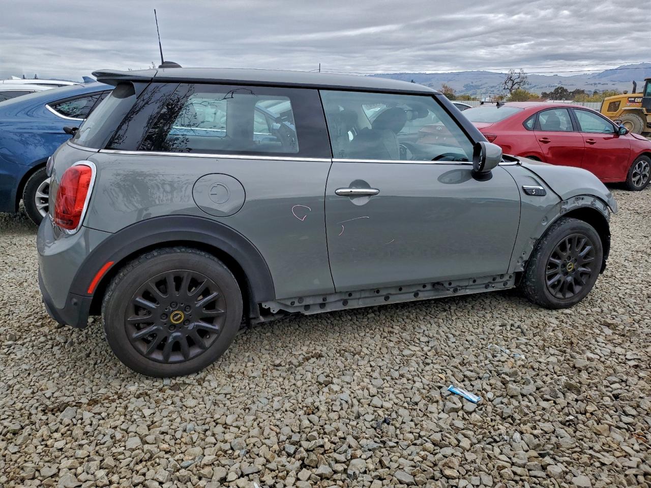 2023 MINI COOPER SE photo 3
