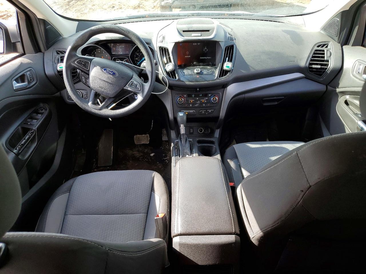 2017 FORD ESCAPE SE photo 8