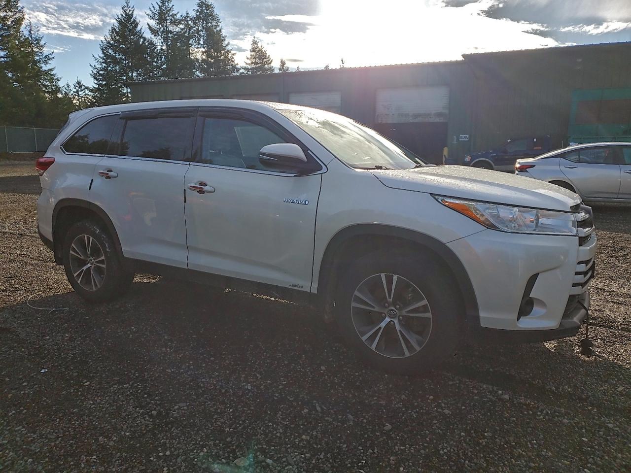 2019 TOYOTA HIGHLANDER HYBRID photo 4