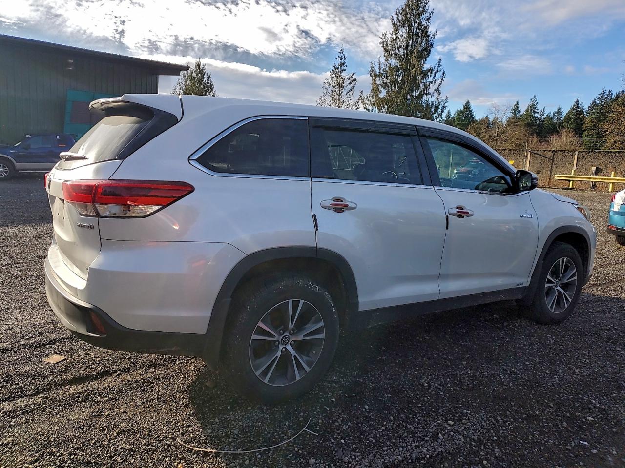 2019 TOYOTA HIGHLANDER HYBRID photo 3