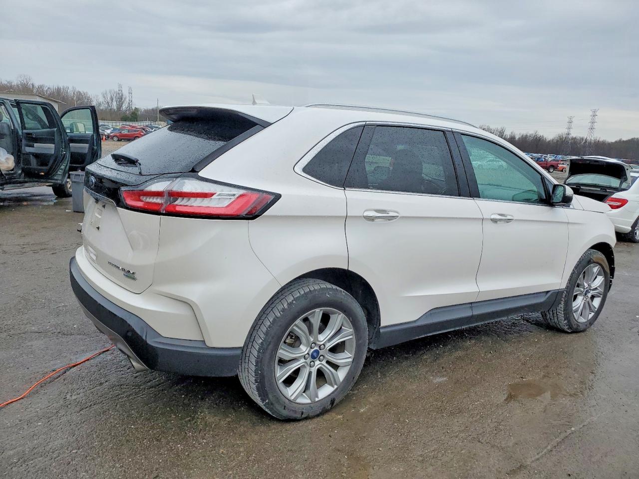 2019 FORD EDGE TITANIUM photo 3