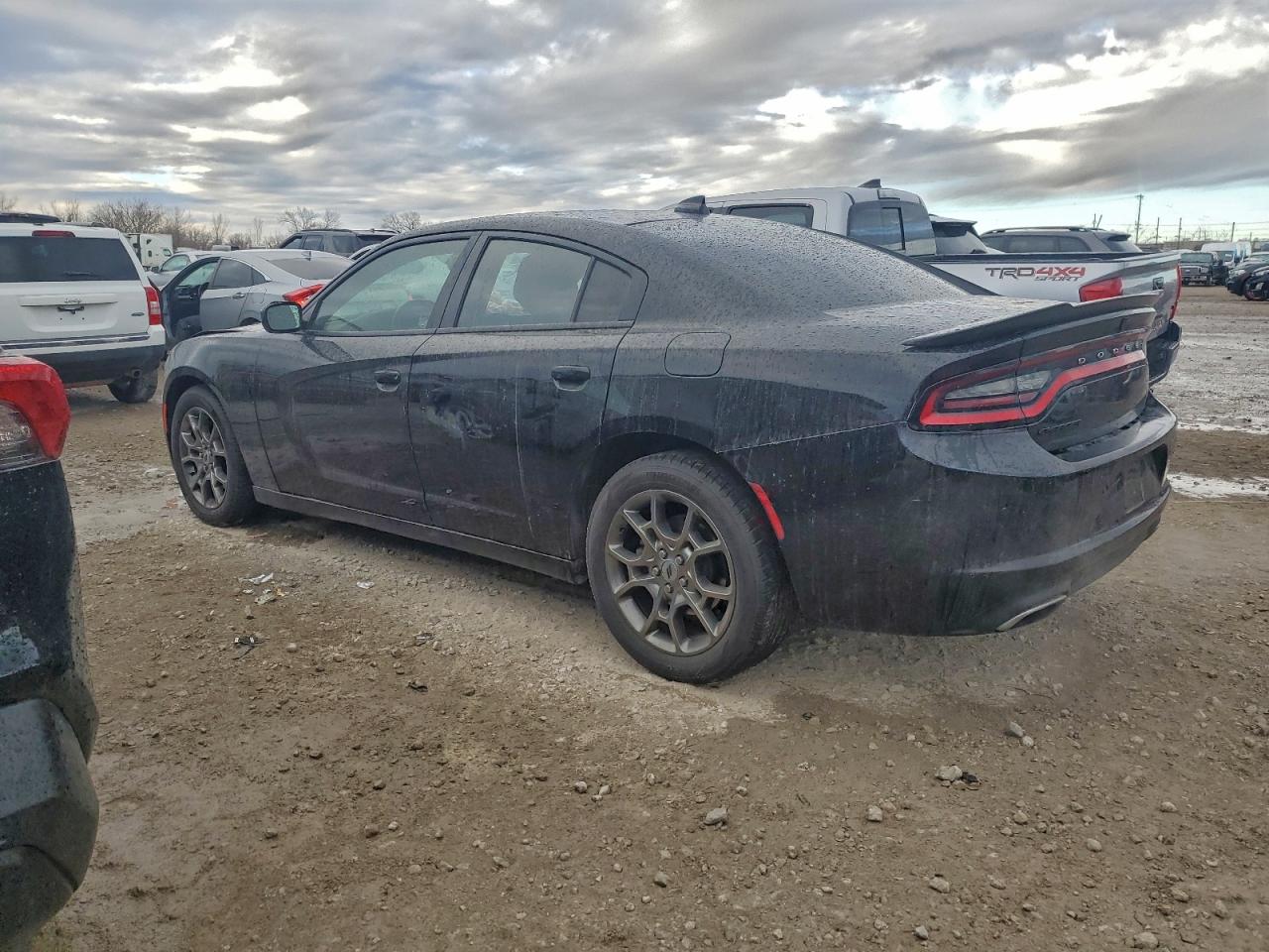 2017 DODGE CHARGER SXT photo 2