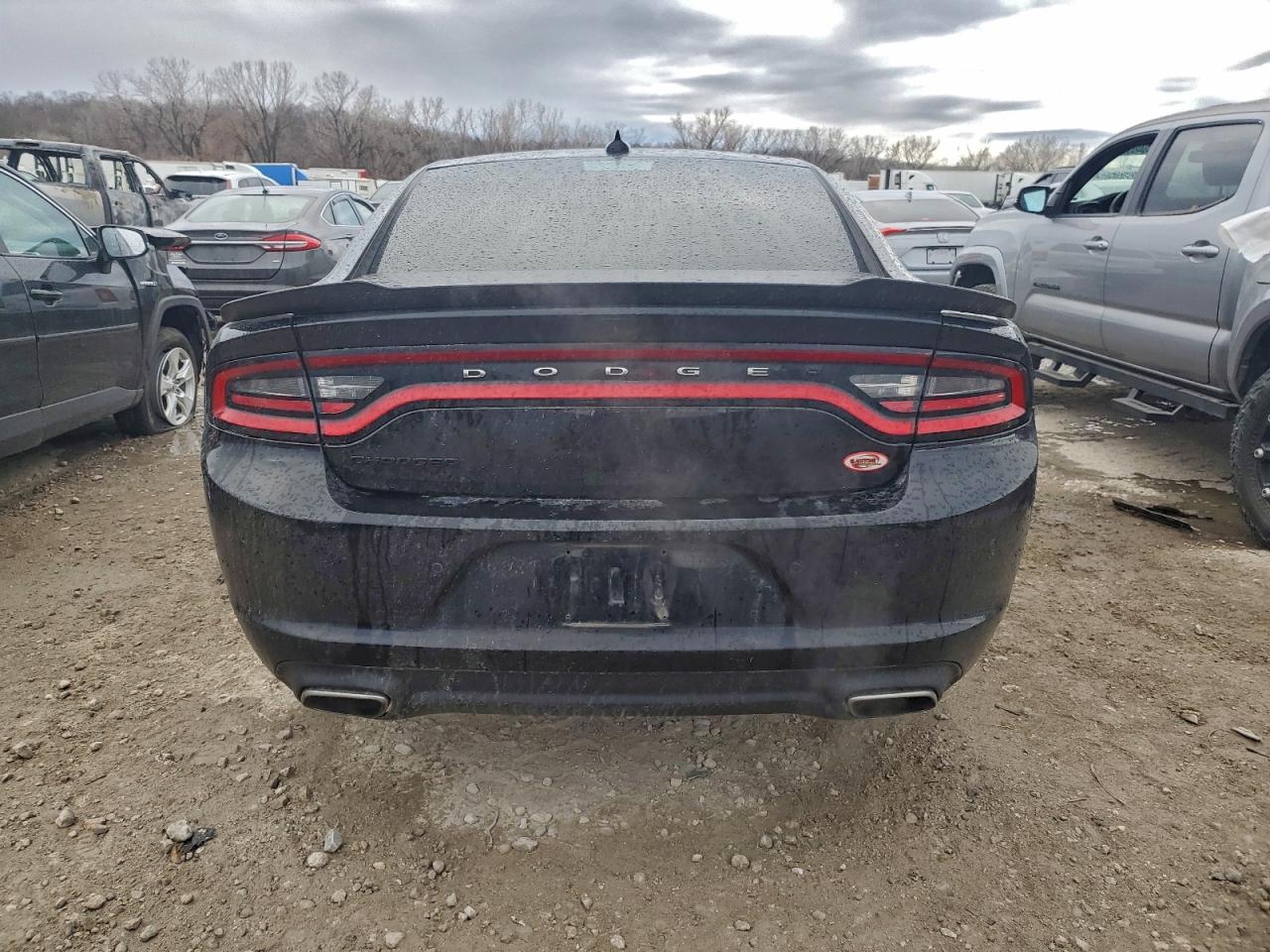 2017 DODGE CHARGER SXT photo 6