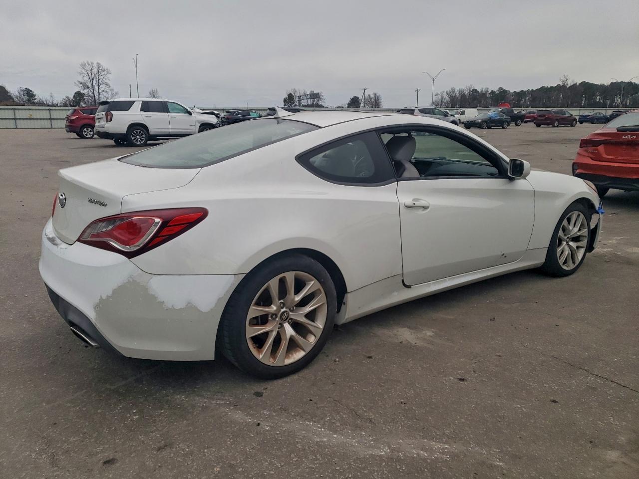 2013 HYUNDAI GENESIS COUPE 2.0T photo 3