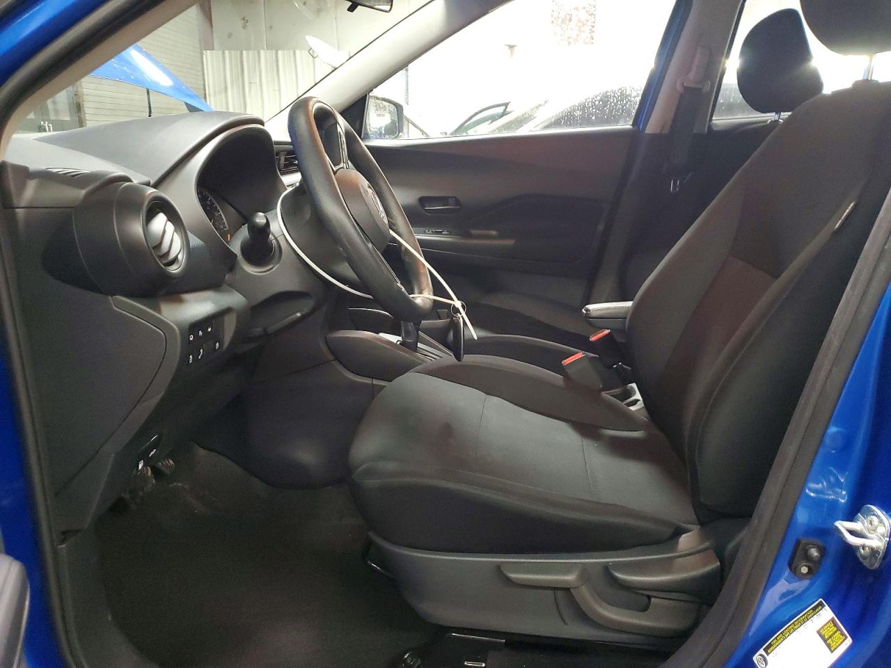 2023 NISSAN KICKS S photo 7