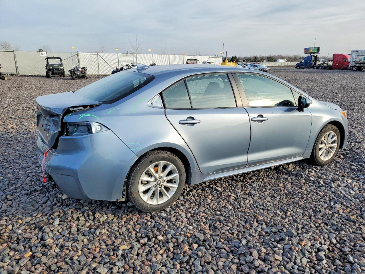 2022 TOYOTA COROLLA LE photo 7
