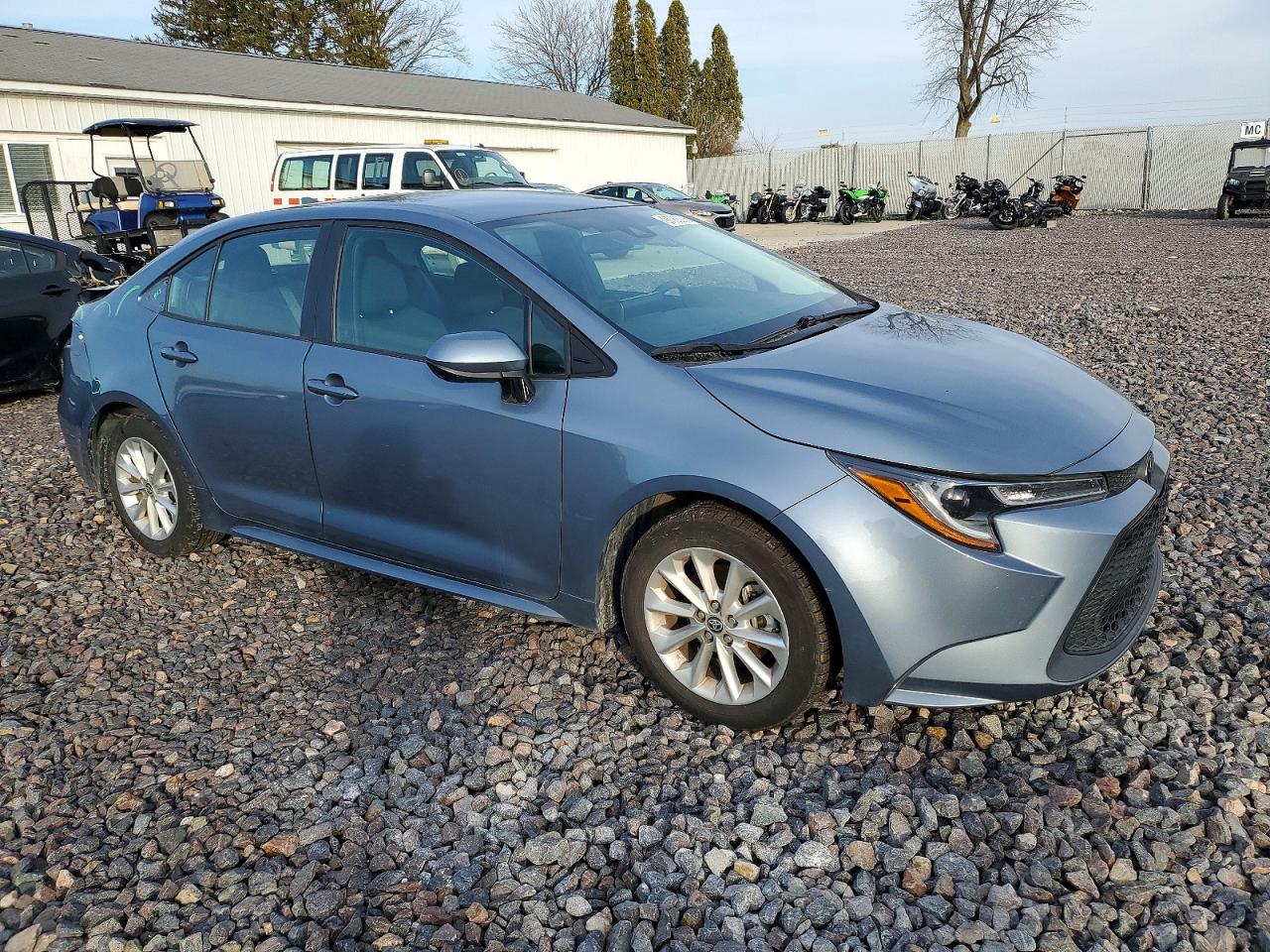 2022 TOYOTA COROLLA LE photo 10